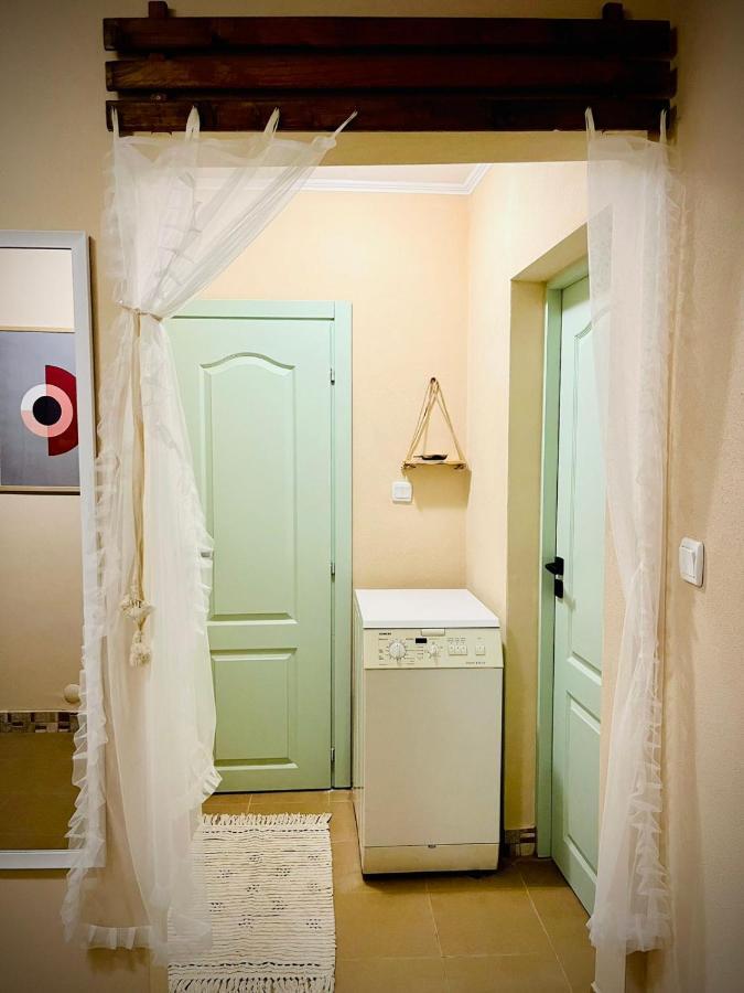 The Green Guest House Of Veliko Tarnovo-Amazing View, Top Location ภายนอก รูปภาพ