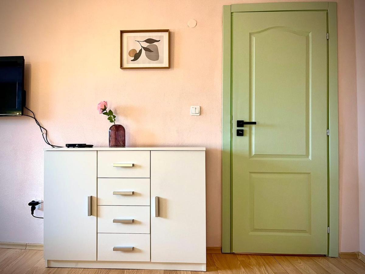 The Green Guest House Of Veliko Tarnovo-Amazing View, Top Location ภายนอก รูปภาพ
